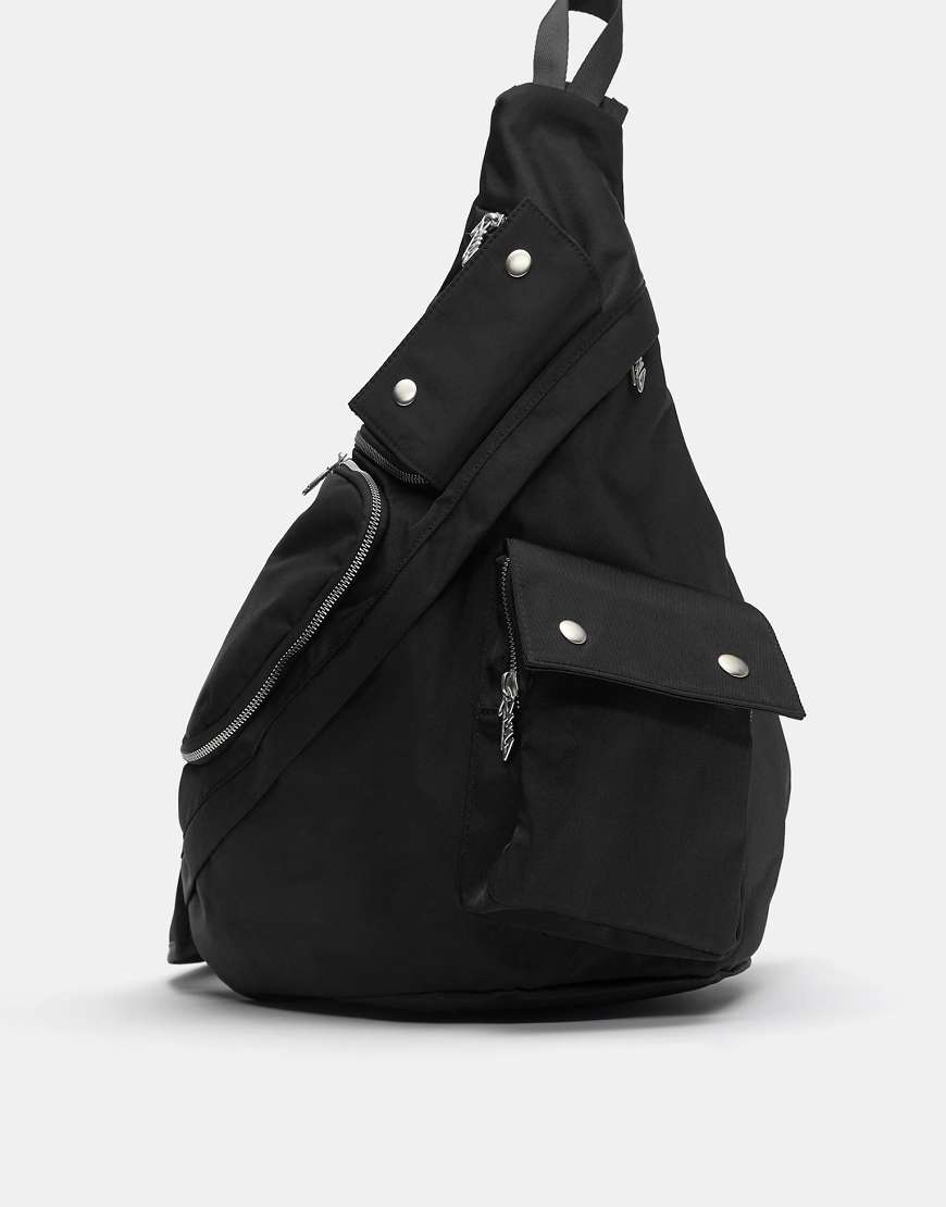 Pull & Bear - Rucksack zum Umhängen in Schwarz mit Taschen von Pull & Bear