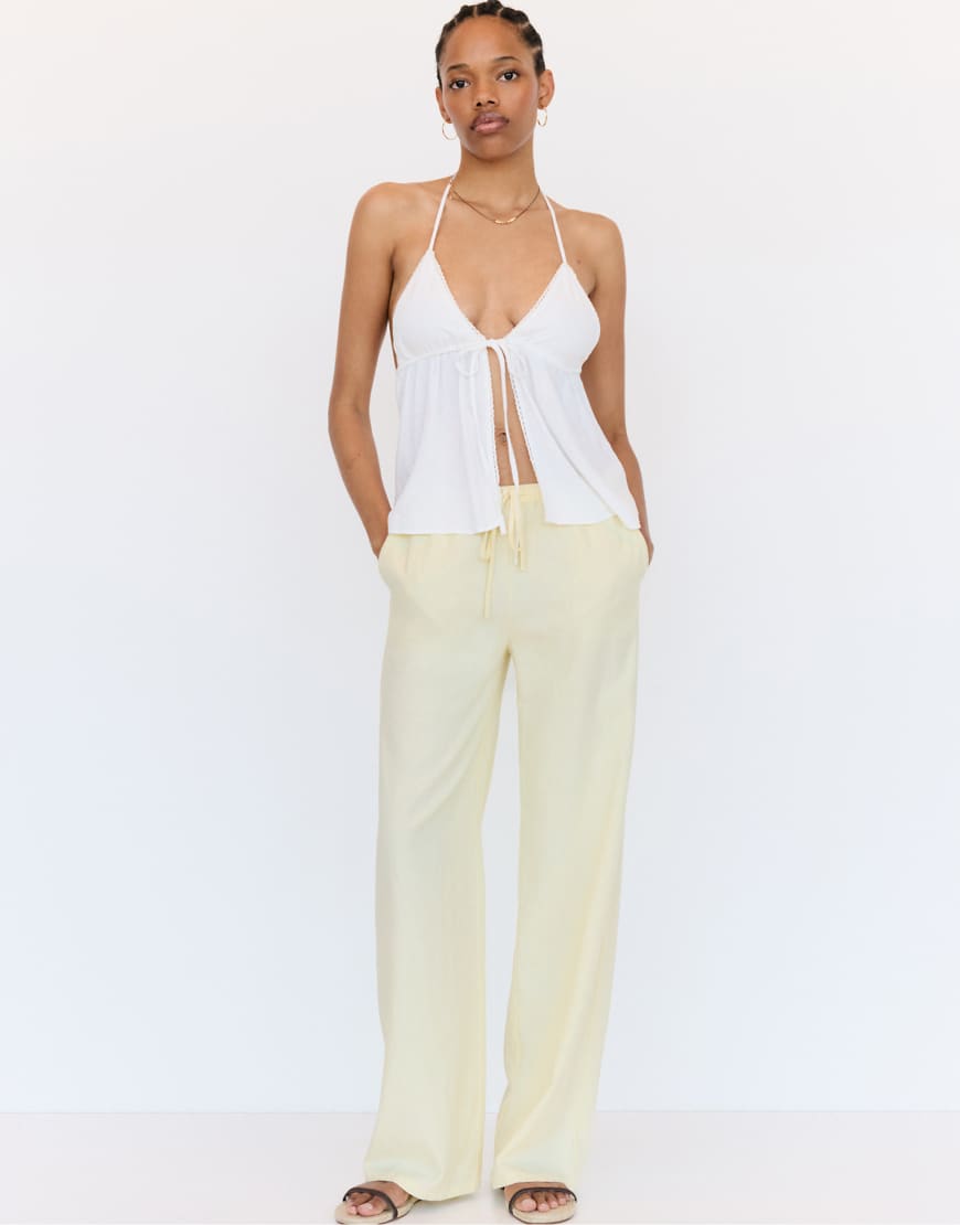 Pull & Bear - Rustikale Jogginghose in Gelb Pull & Bear - Rustikale Jogginghose in Gelb von Pull & Bear