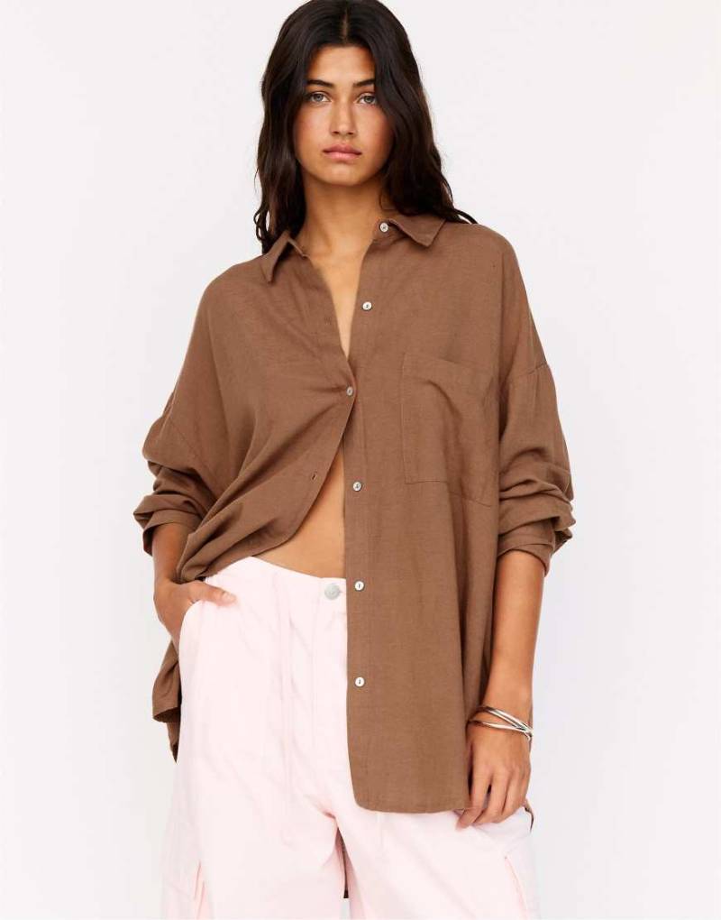Pull & Bear - Rustikales Oversize-Hemd in Terracotta-Orange von Pull & Bear