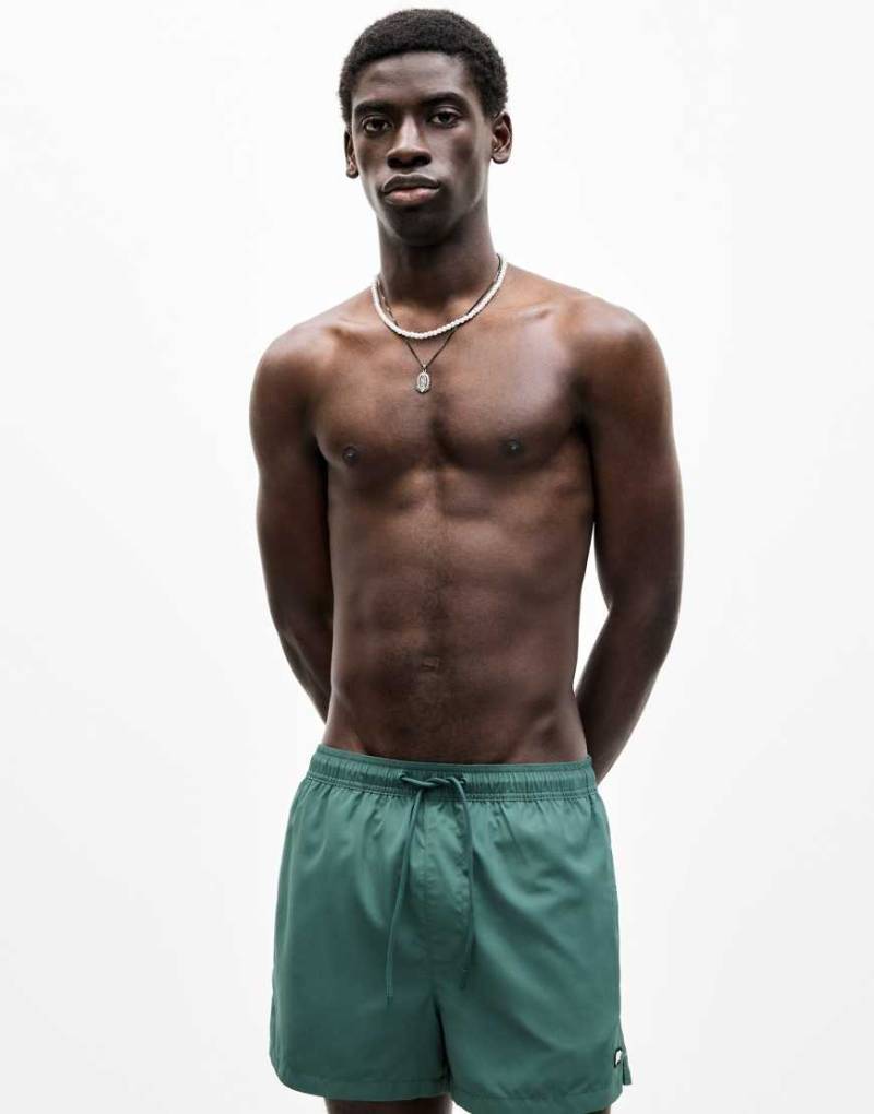 Pull & Bear - STWD - Badeshorts in Grün von Pull & Bear