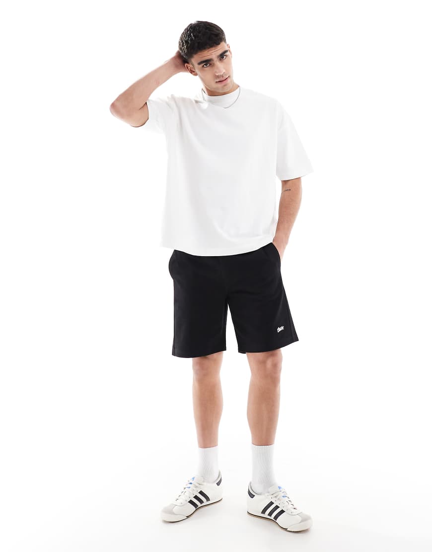 Pull & Bear - STWD - Bermuda-Joggingshorts in Schwarz von Pull & Bear