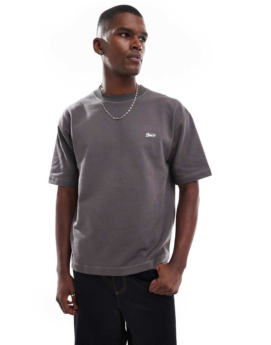 Pull & Bear - STWD - T-Shirt in Anthrazit-Grau Pull & Bear - STWD - T-Shirt in Anthrazit-Grau von Pull & Bear