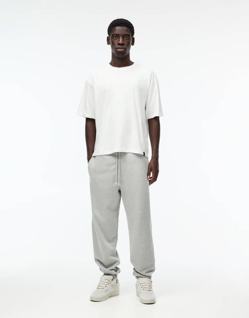 Pull & Bear - STWD - Trainingshose in Grau meliert Pull & Bear - STWD - Trainingshose in Grau meliert von Pull & Bear