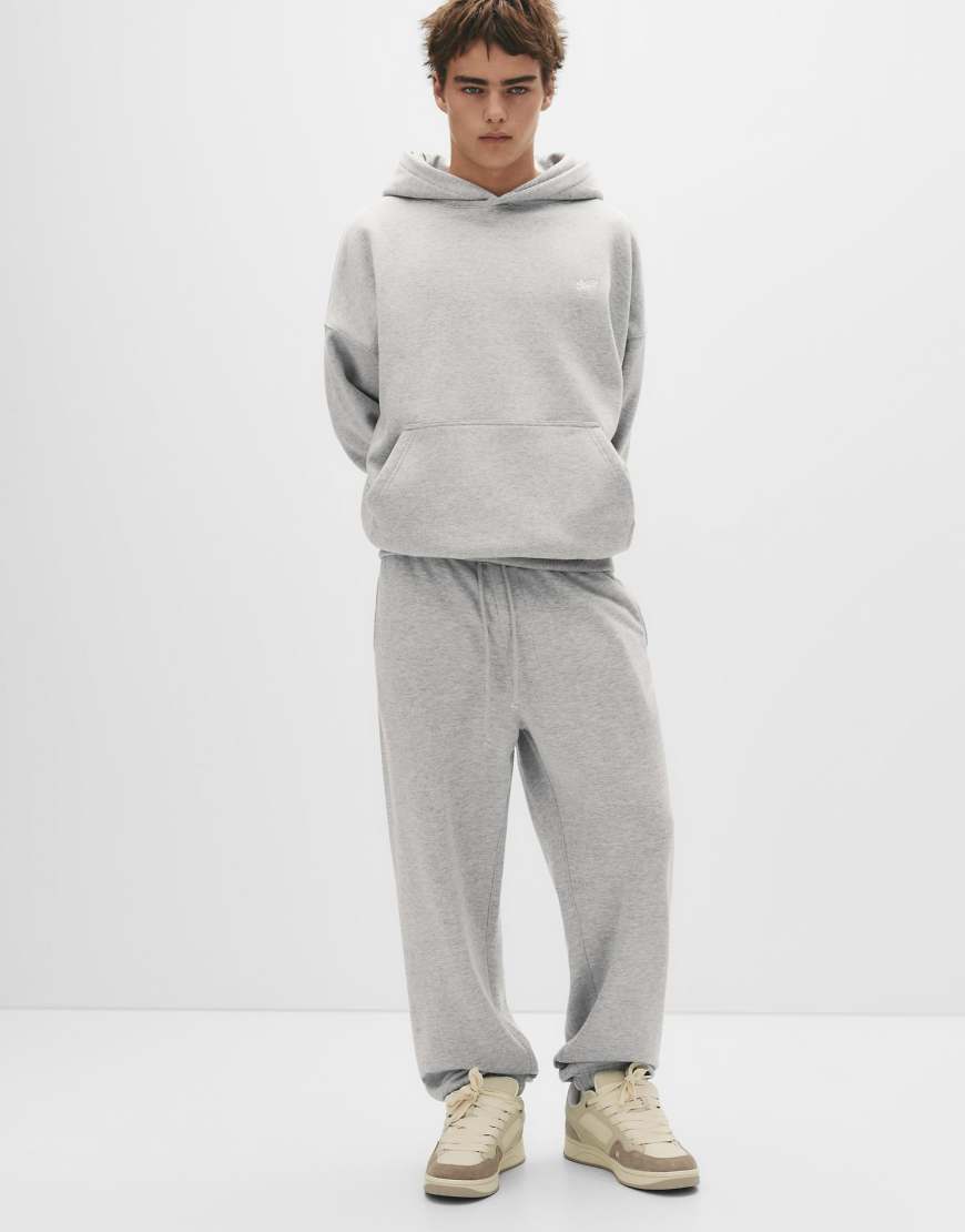 Pull & Bear - STWD - Trainingshose in Grau meliert von Pull & Bear