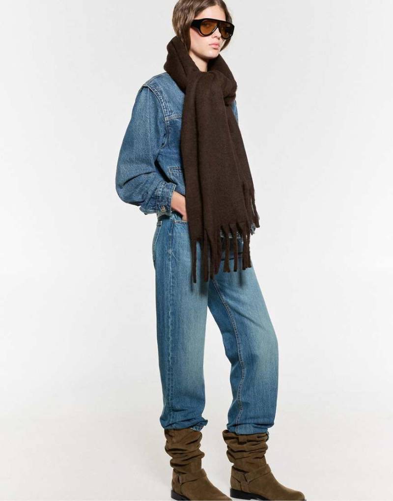 Pull & Bear - Schal in Mohair-Optik in Braun-Brown Pull & Bear - Schal in Mohair-Optik in Braun-Brown von Pull & Bear