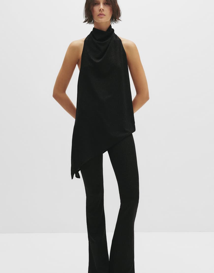 Pull & Bear - Schimmernde Schlaghose in Schwarz von Pull & Bear