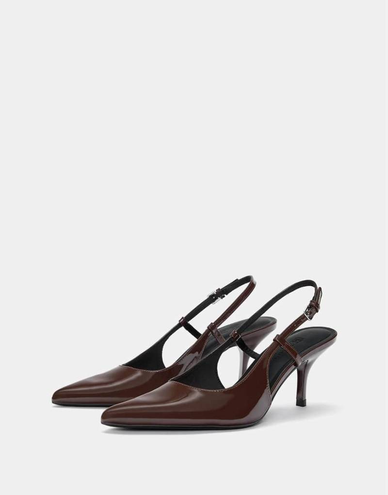 Pull & Bear - Schuhe in Braun mit Absatz Pull & Bear - Schuhe in Braun mit Absatz von Pull & Bear