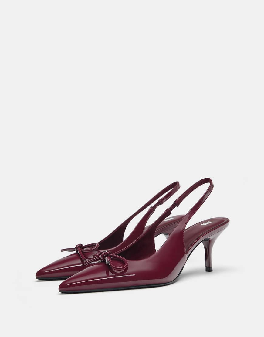 Pull & Bear - Schuhe in Burgunderrot aus Kunstleder in Lackoptik mit hohem Absatz von Pull & Bear