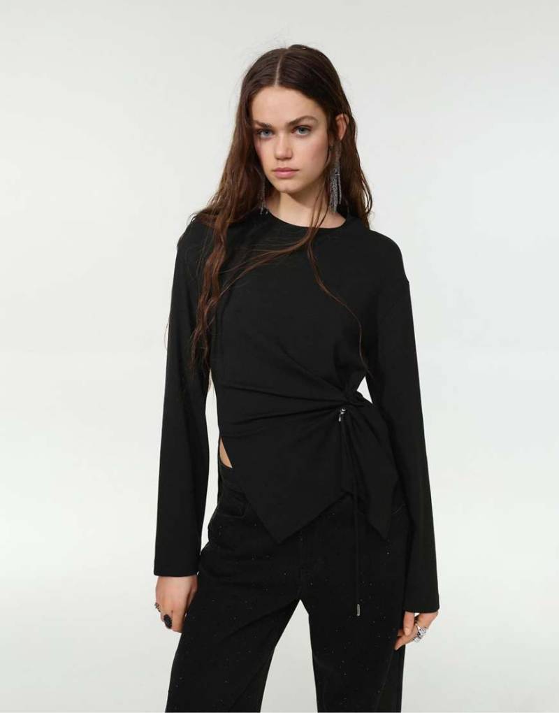 Pull & Bear - Schwarzes, langärmliges Shirt von Pull & Bear