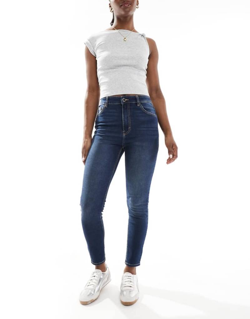 Pull & Bear - Skinny-Jeans in Dunkelblau mit hohem Bund von Pull & Bear
