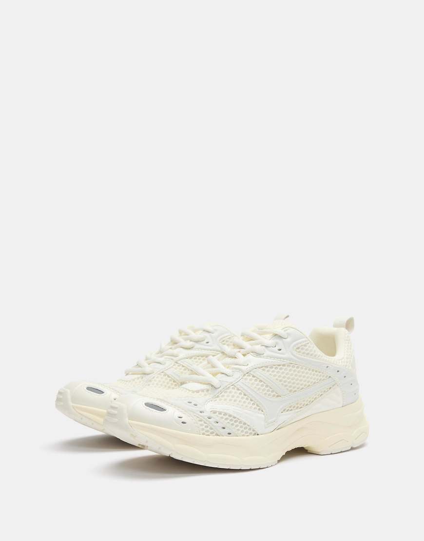 Pull & Bear - Sneaker in Ecru mit mehreren Einsätzen-Weiß von Pull & Bear