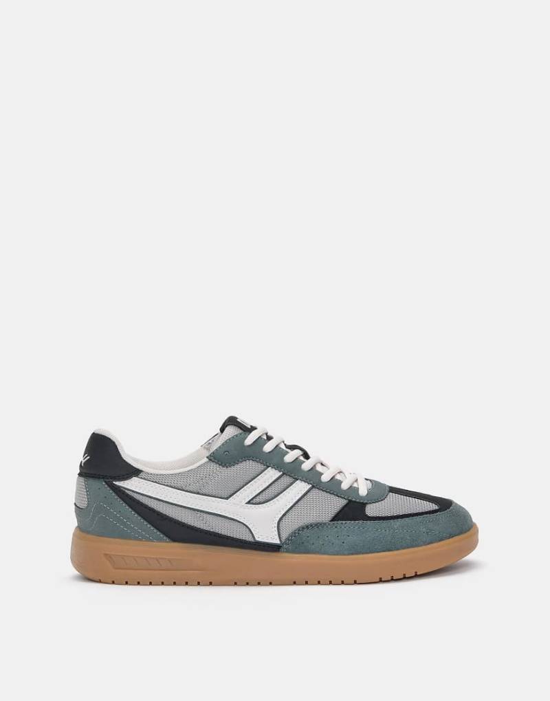 Pull & Bear - Sneaker in Grau von Pull & Bear
