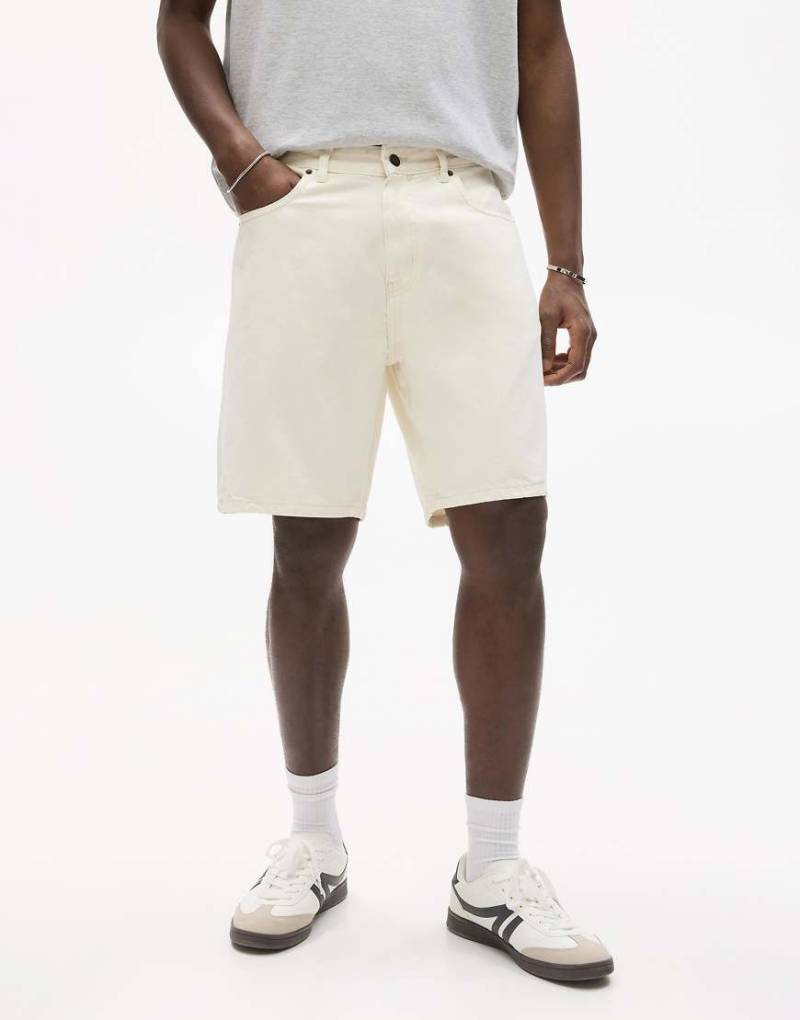 Pull & Bear - Standard - Bermuda-Jeansshorts in Beige-Neutral von Pull & Bear