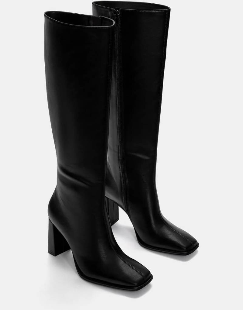 Pull & Bear - Stiefel in Schwarz mit hohem Absatz von Pull & Bear