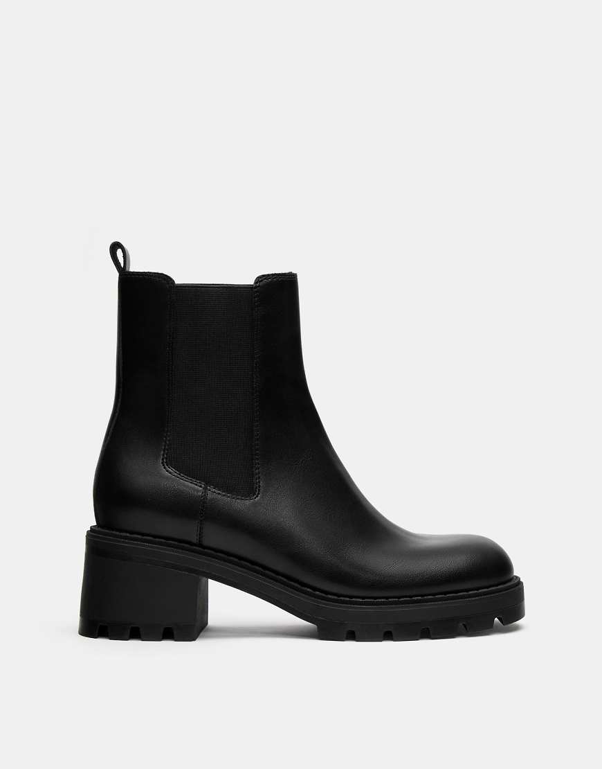 Pull & Bear - Stiefeletten in Schwarz mit hohem Absatz von Pull & Bear