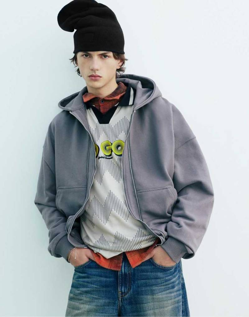 Pull & Bear - Strickmütze in Schwarz von Pull & Bear