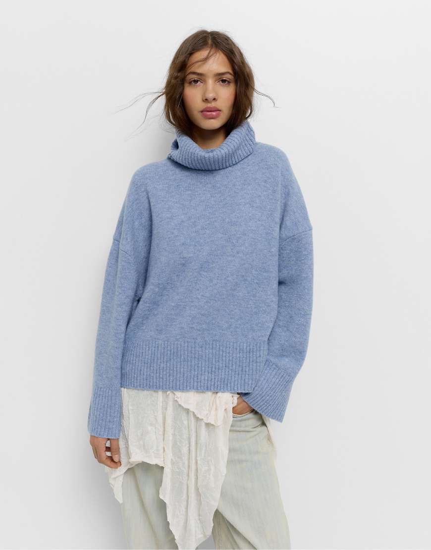 Pull & Bear - Strickpullover in Blau mit weicher Haptik und hohem Kragen von Pull & Bear
