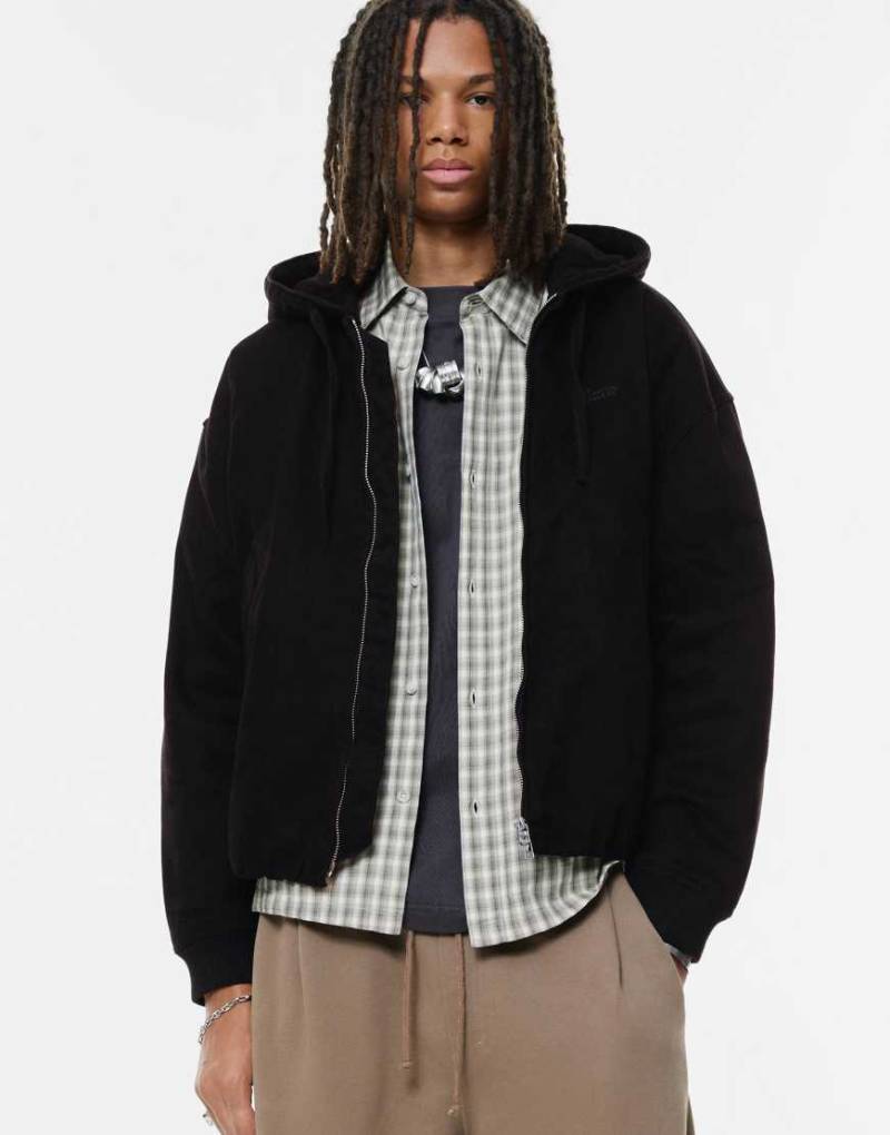 Pull & Bear - Stwd - Bomberjacke in Schwarz mit Kapuze von Pull & Bear
