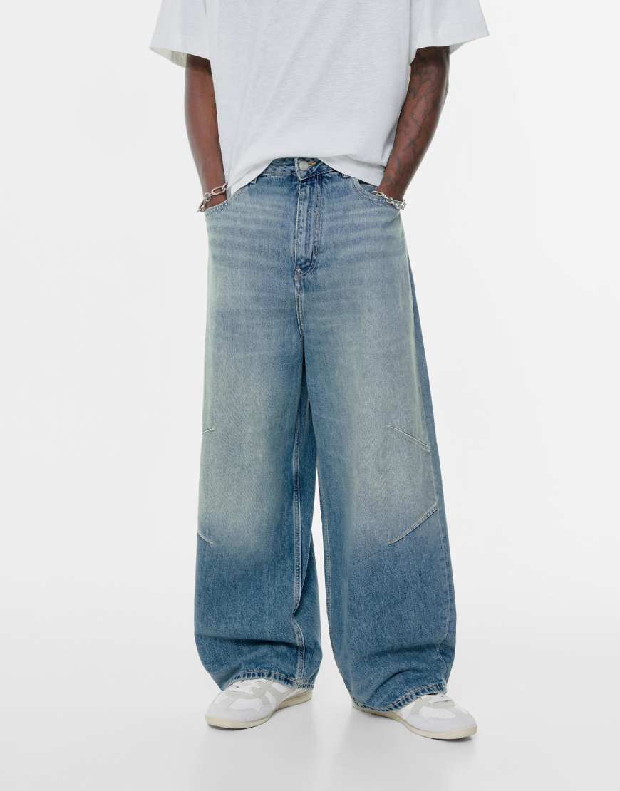 Pull & Bear - Superweite Jeans in Neonblau mit Ziernaht von Pull & Bear