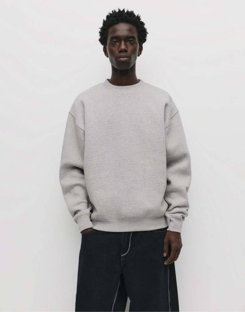 Pull & Bear - Sweatshirt in Grau meliert mit Rundhalsausschnitt von Pull & Bear