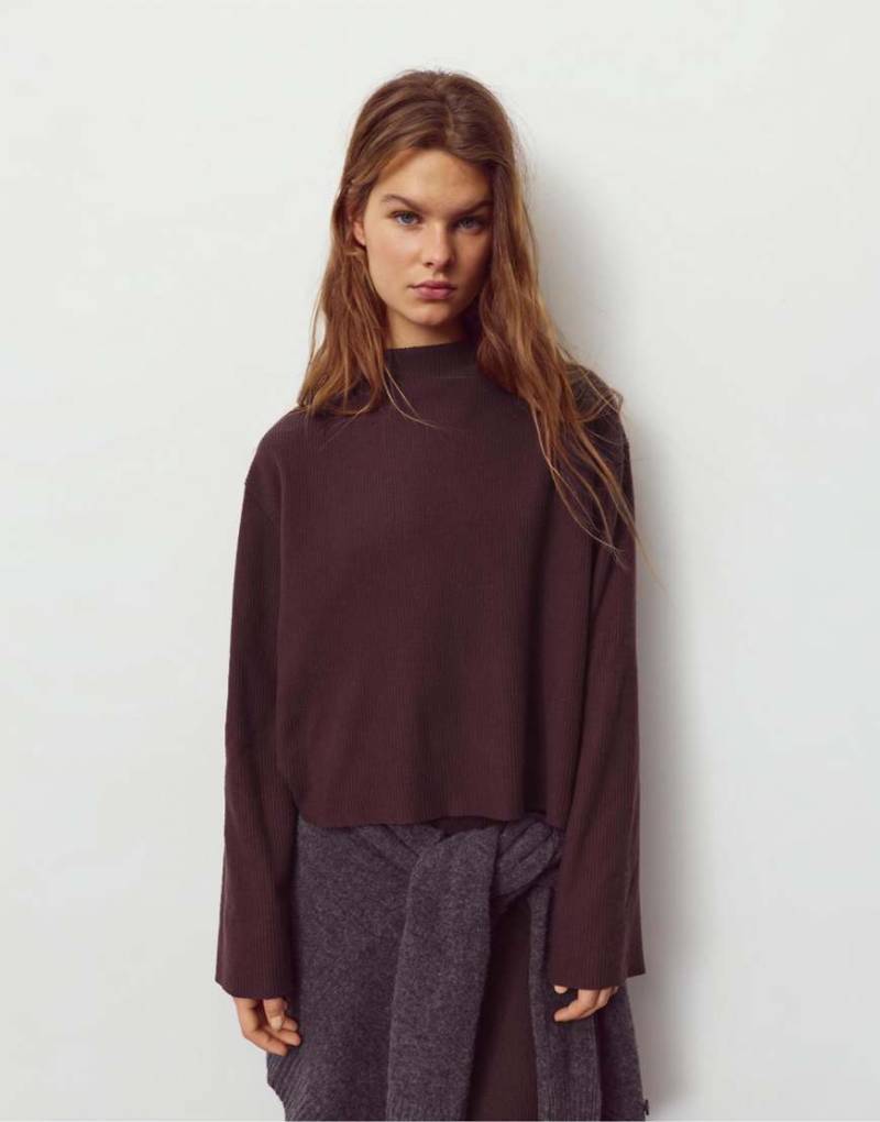 Pull & Bear - T-Shirt aus weichem Strick in Burgunderrot von Pull & Bear