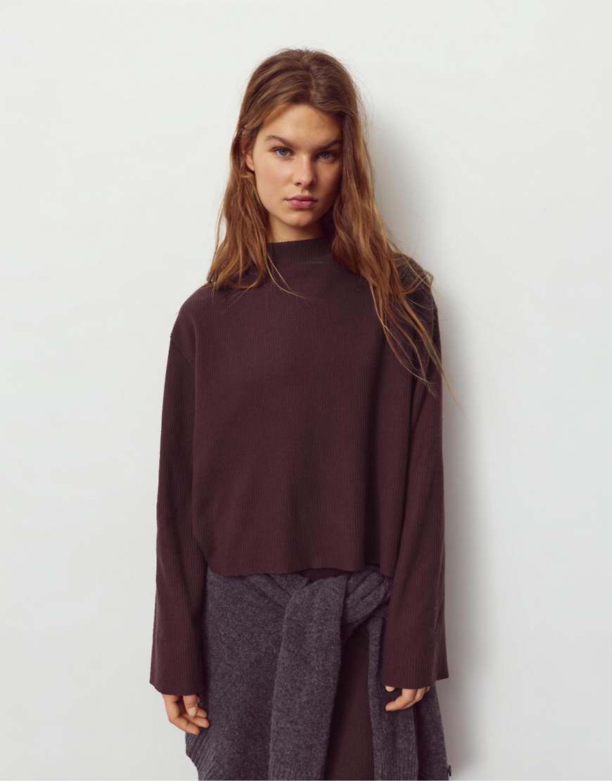 Pull & Bear - T-Shirt aus weichem Strick in Burgunderrot von Pull & Bear