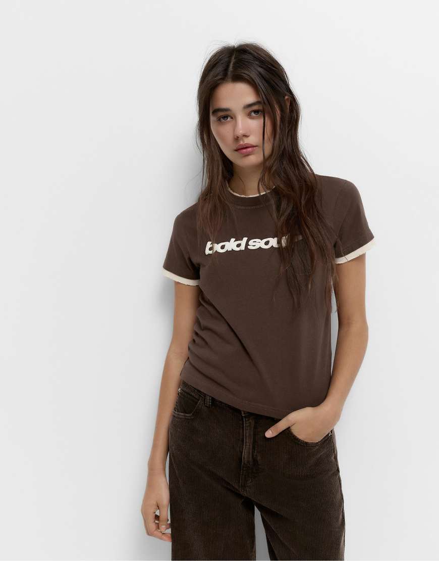 Pull & Bear - T-Shirt in Braun mit Doppelärmeln-Brown von Pull & Bear