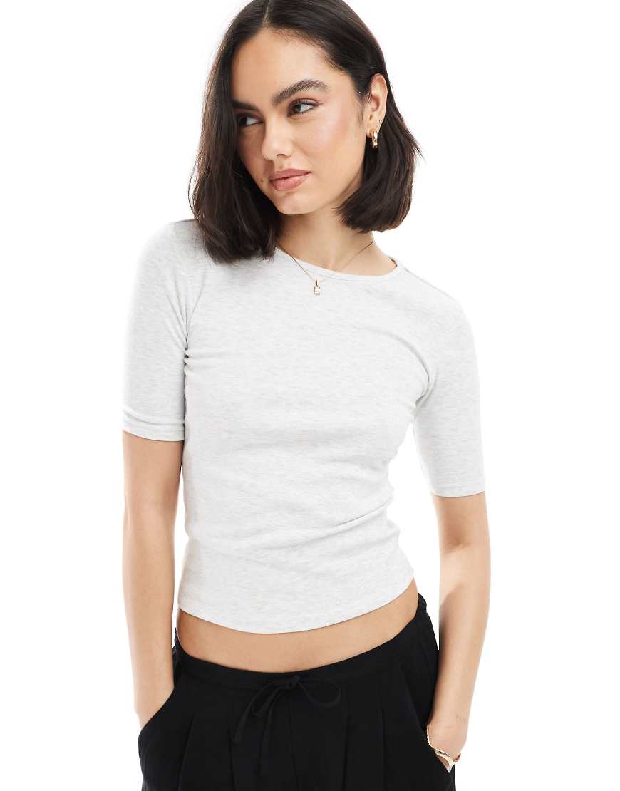 Pull & Bear - T-Shirt in Kalkgrau von Pull & Bear