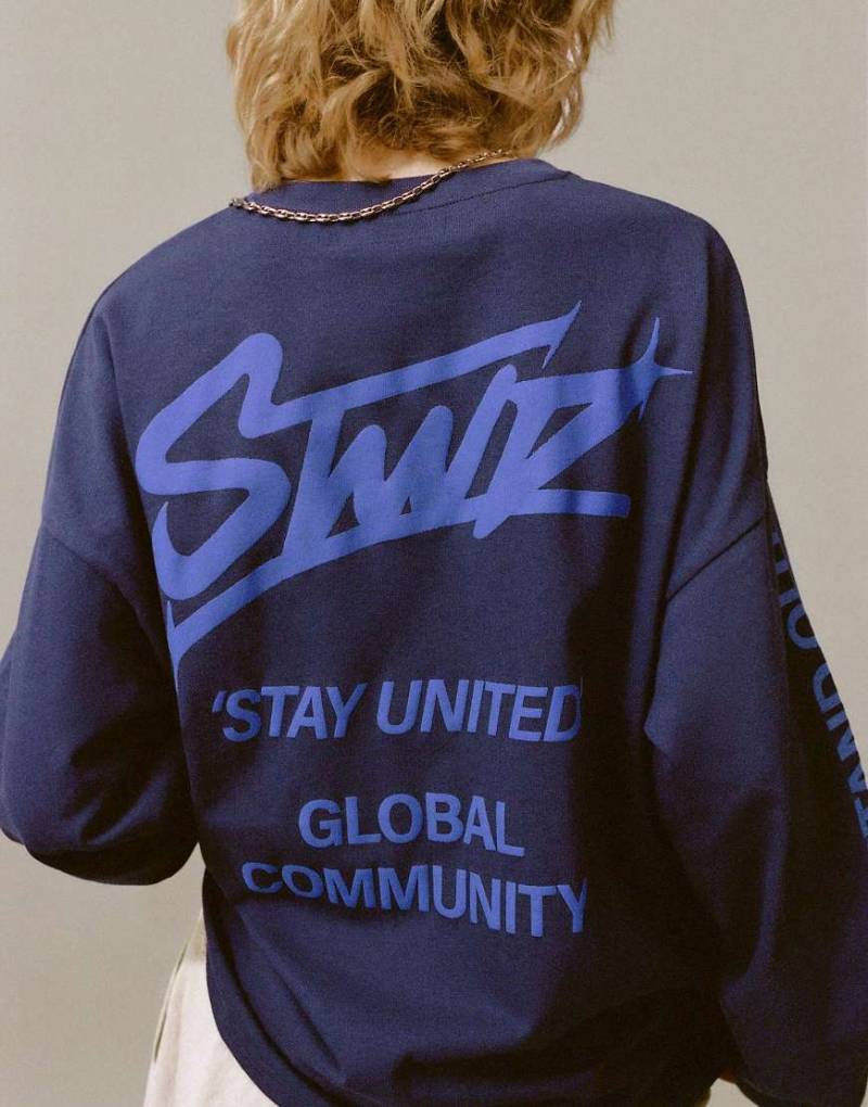 Pull & Bear - T-Shirt in Marineblau mit „STWD"-Grafikprint von Pull & Bear