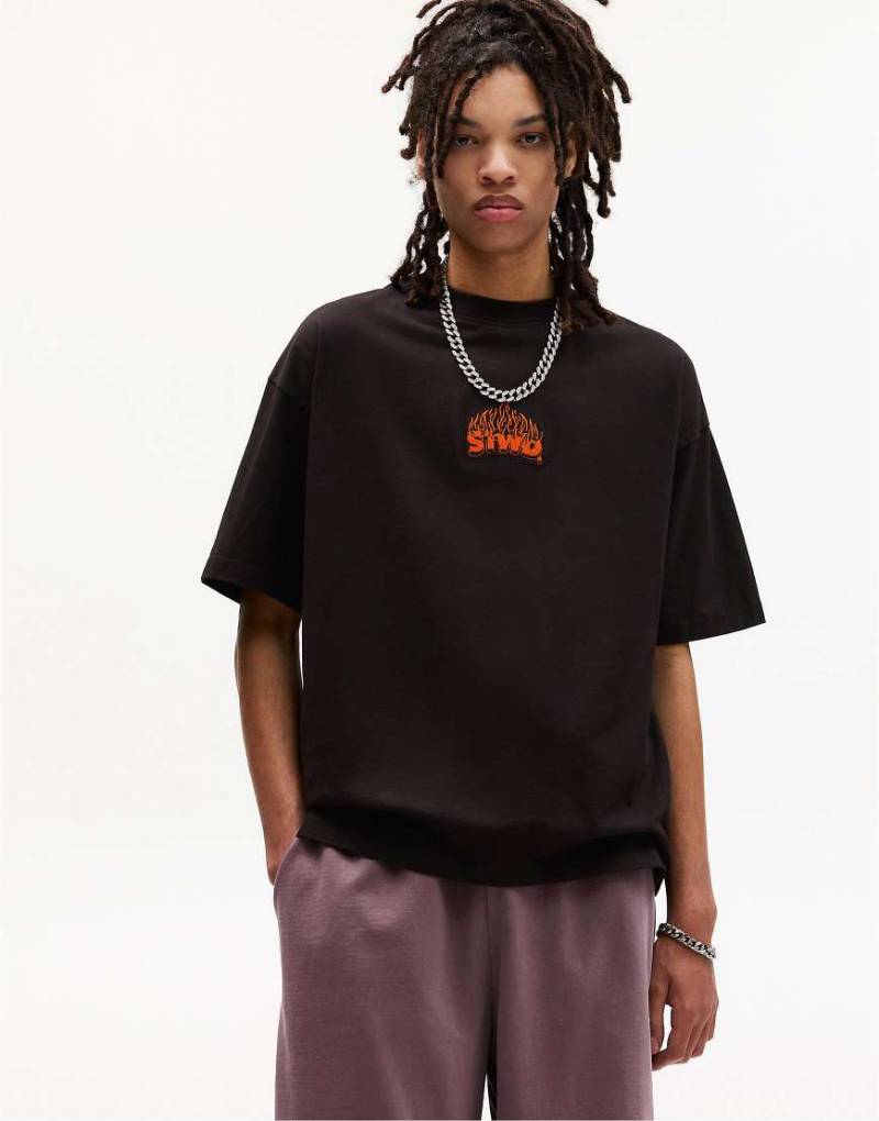 Pull & Bear - T-Shirt in Schwarz mit „STWD"-Stickerei von Pull & Bear