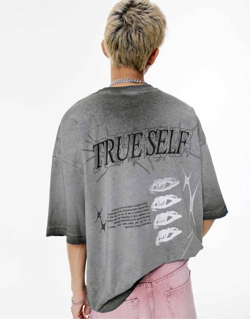 Pull & Bear - T-Shirt in verwaschenem Schwarz mit „True Self"-Print von Pull & Bear
