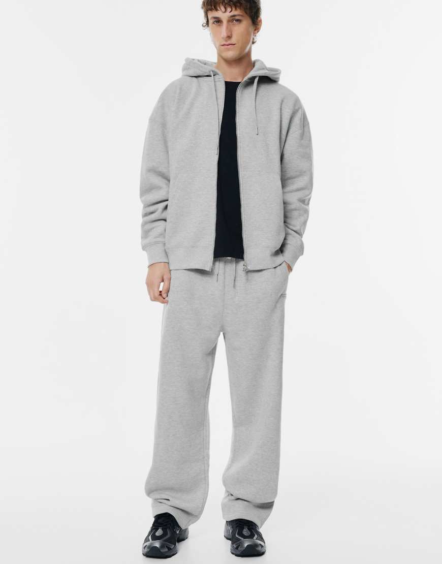 Pull & Bear - Trainingsanzug in meliertem Grau, bestehend aus Hose und Sweatshirt von Pull & Bear