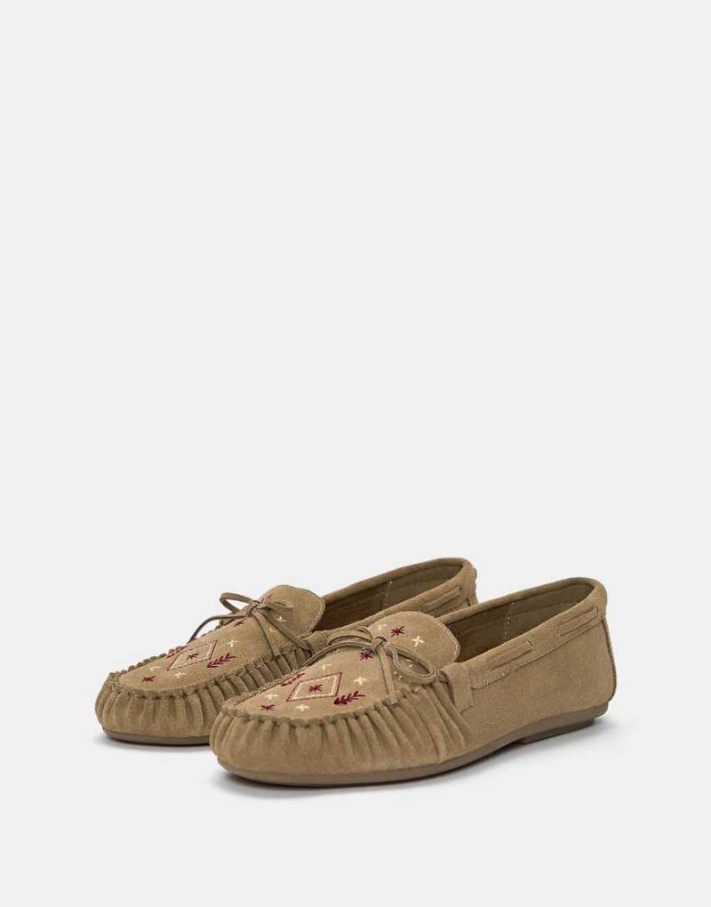 Pull & Bear - Verzierte Loafer aus Leder in Braun-Bunt von Pull & Bear
