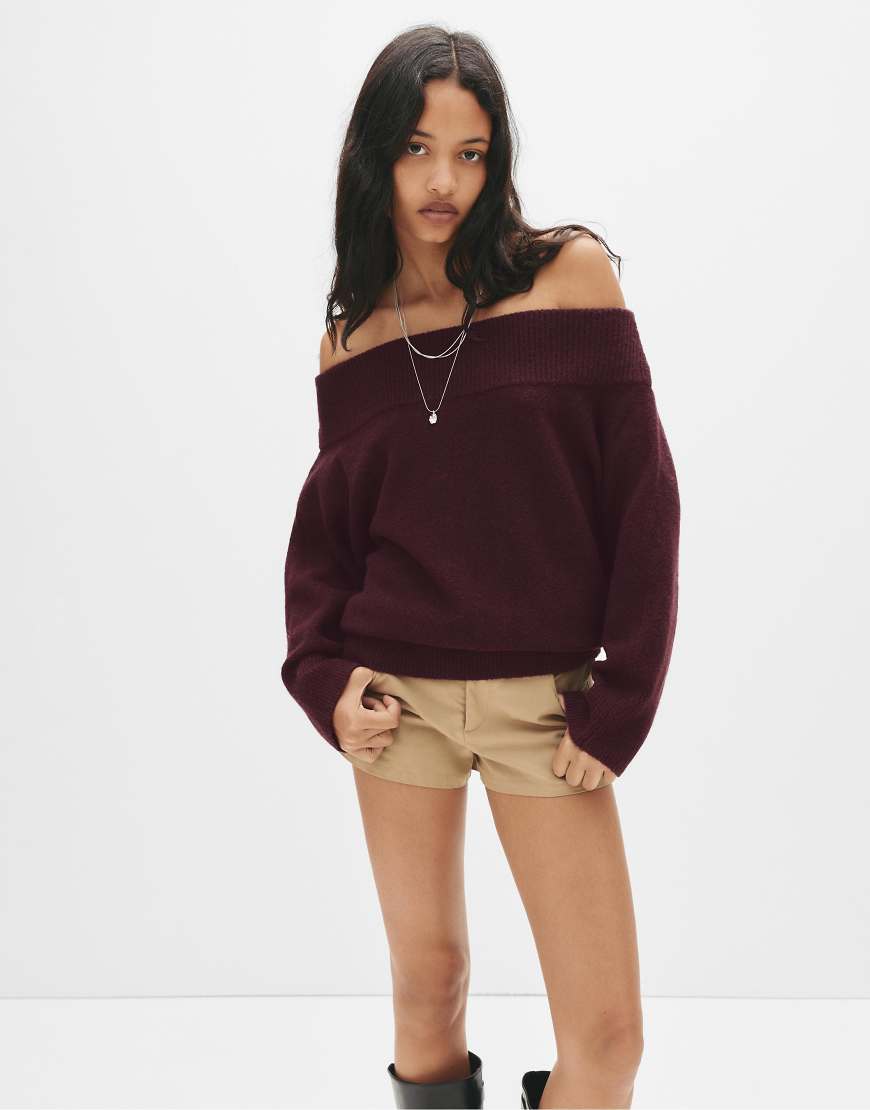 Pull & Bear - Weicher, asymmetrischer Strickpullover in Burgunderrot Pull & Bear - Weicher, asymmetrischer Strickpullover in Burgunderrot von Pull & Bear