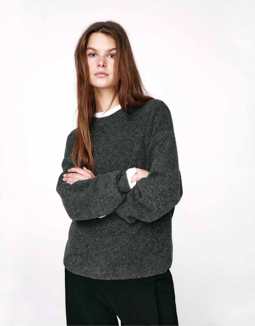 Pull & Bear - Weicher Strickpullover in Grau von Pull & Bear