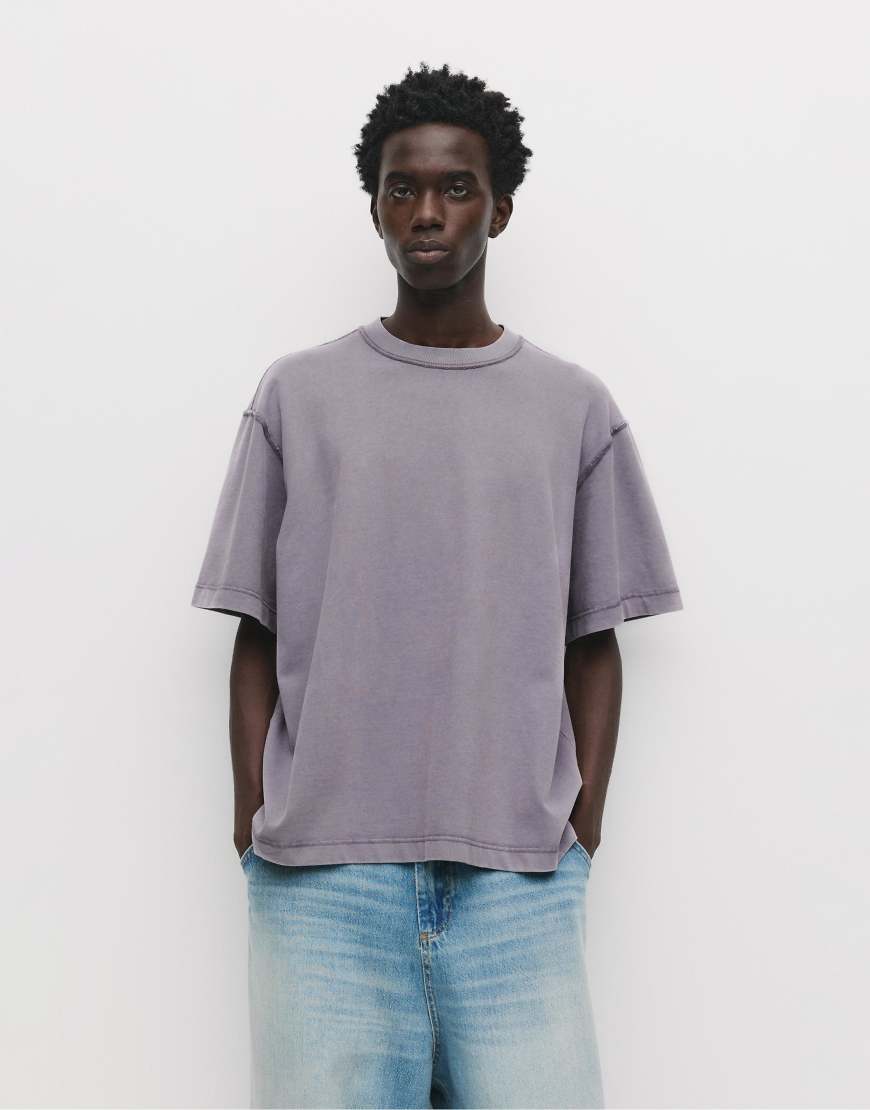 Pull & Bear - Weiches, kastiges T-Shirt in Maulbeere-Lila von Pull & Bear