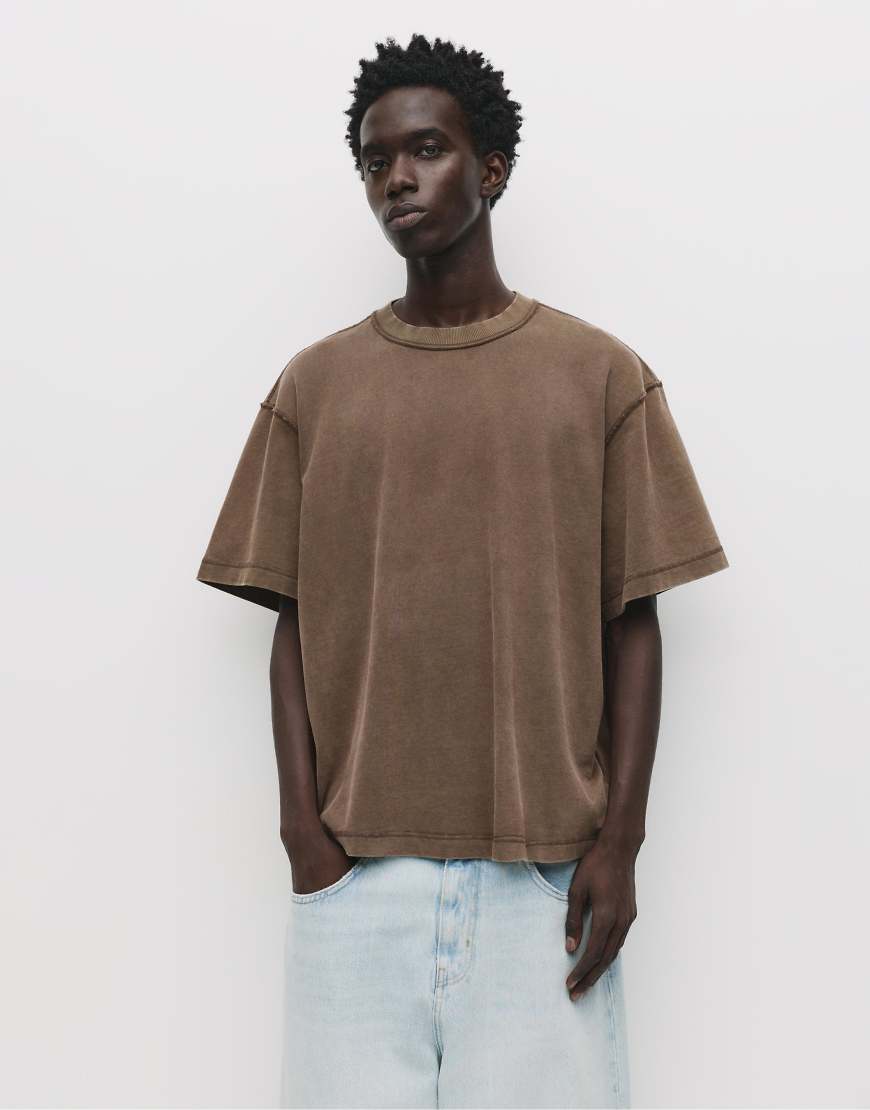 Pull & Bear - Weiches, kastiges T-Shirt in Schokobraun-Brown von Pull & Bear