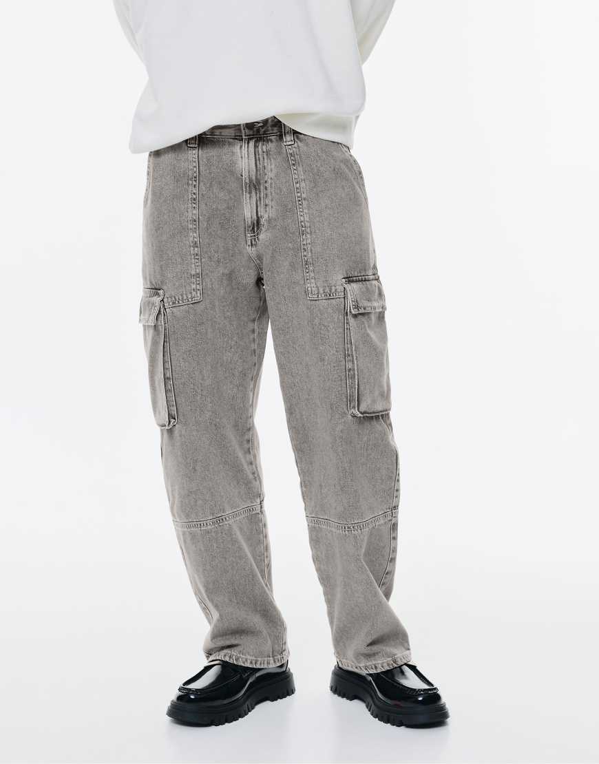 Pull & Bear - Weit geschnittene Cargo-Jeans in Dunkelgrau von Pull & Bear