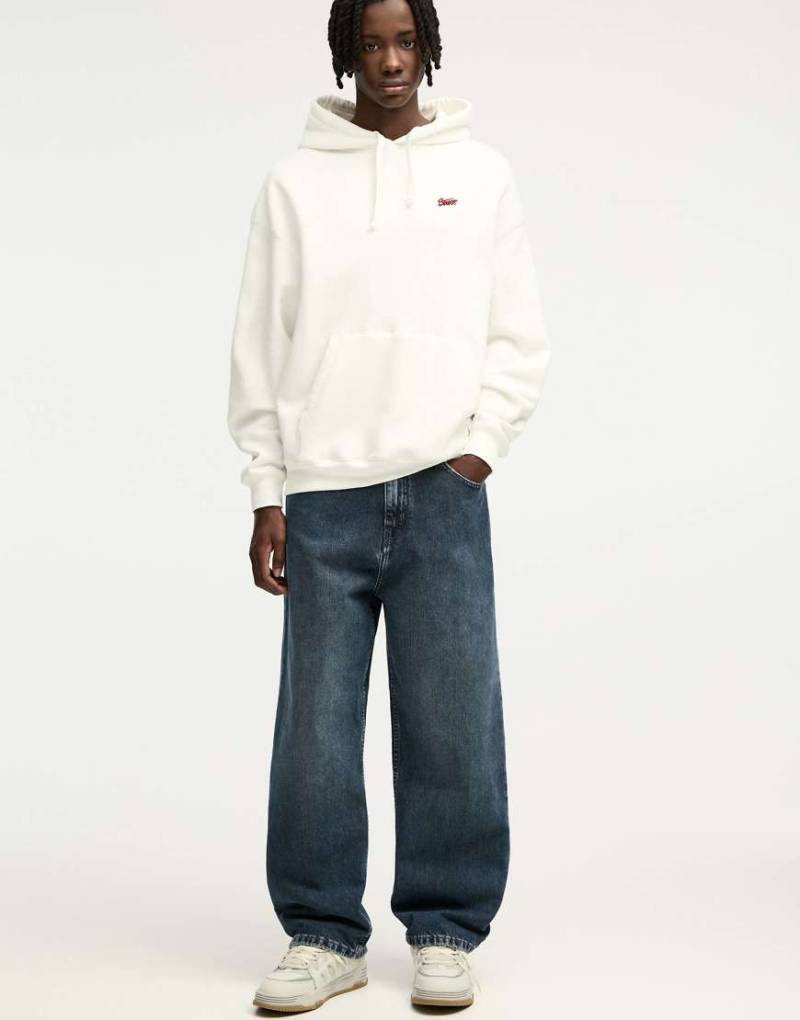 Pull & Bear - Weit geschnittene Jeans in Dunkelblau von Pull & Bear