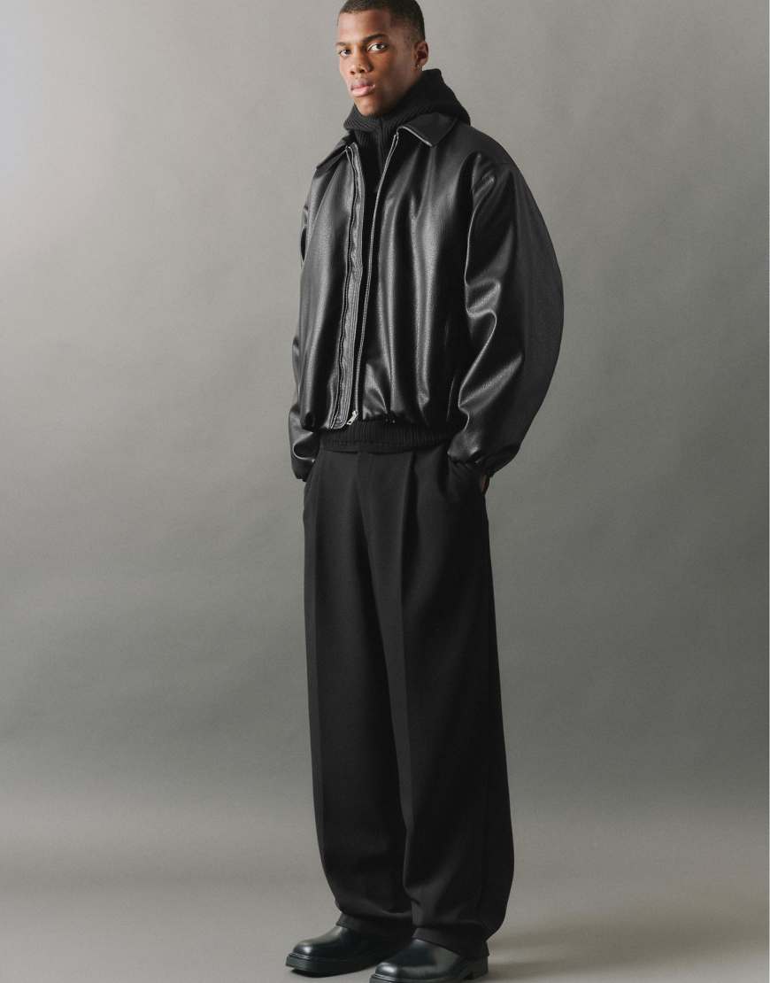 Pull & Bear - Weite Jacke in schwarzer Lederoptik von Pull & Bear