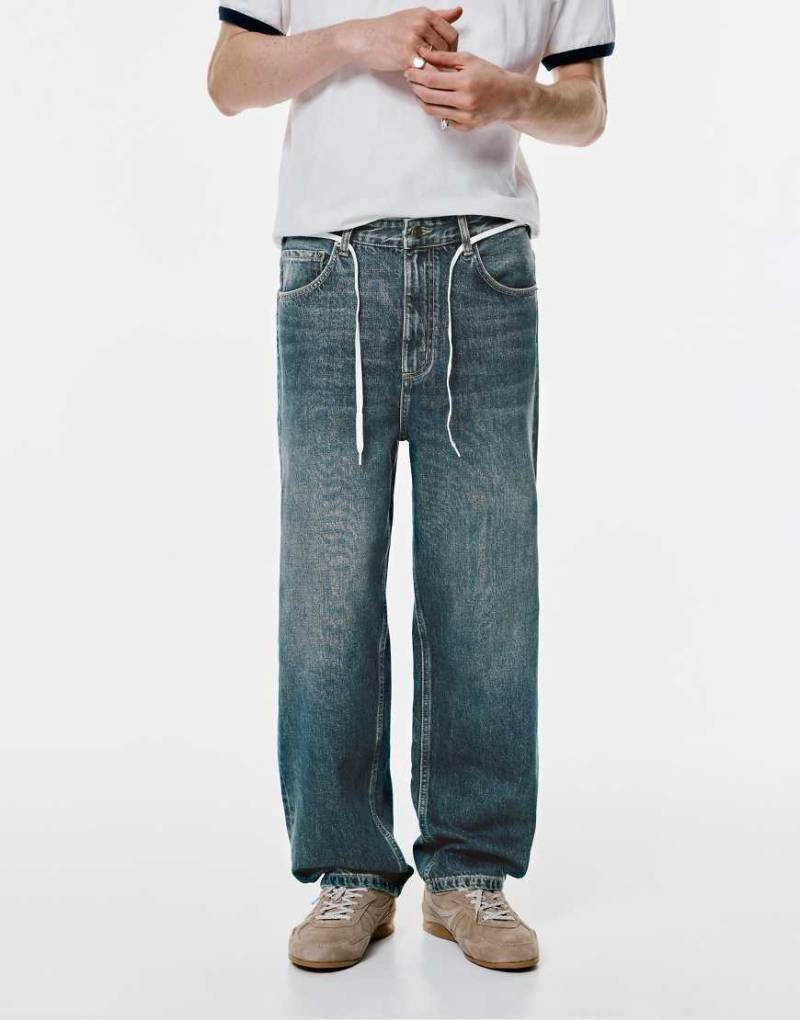 Pull & Bear - Weite Jeans in grünlichem Blau von Pull & Bear