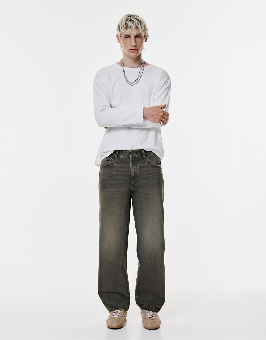 Pull & Bear - Weite Jeans mit mehrtöniger Färbung-Bunt von Pull & Bear