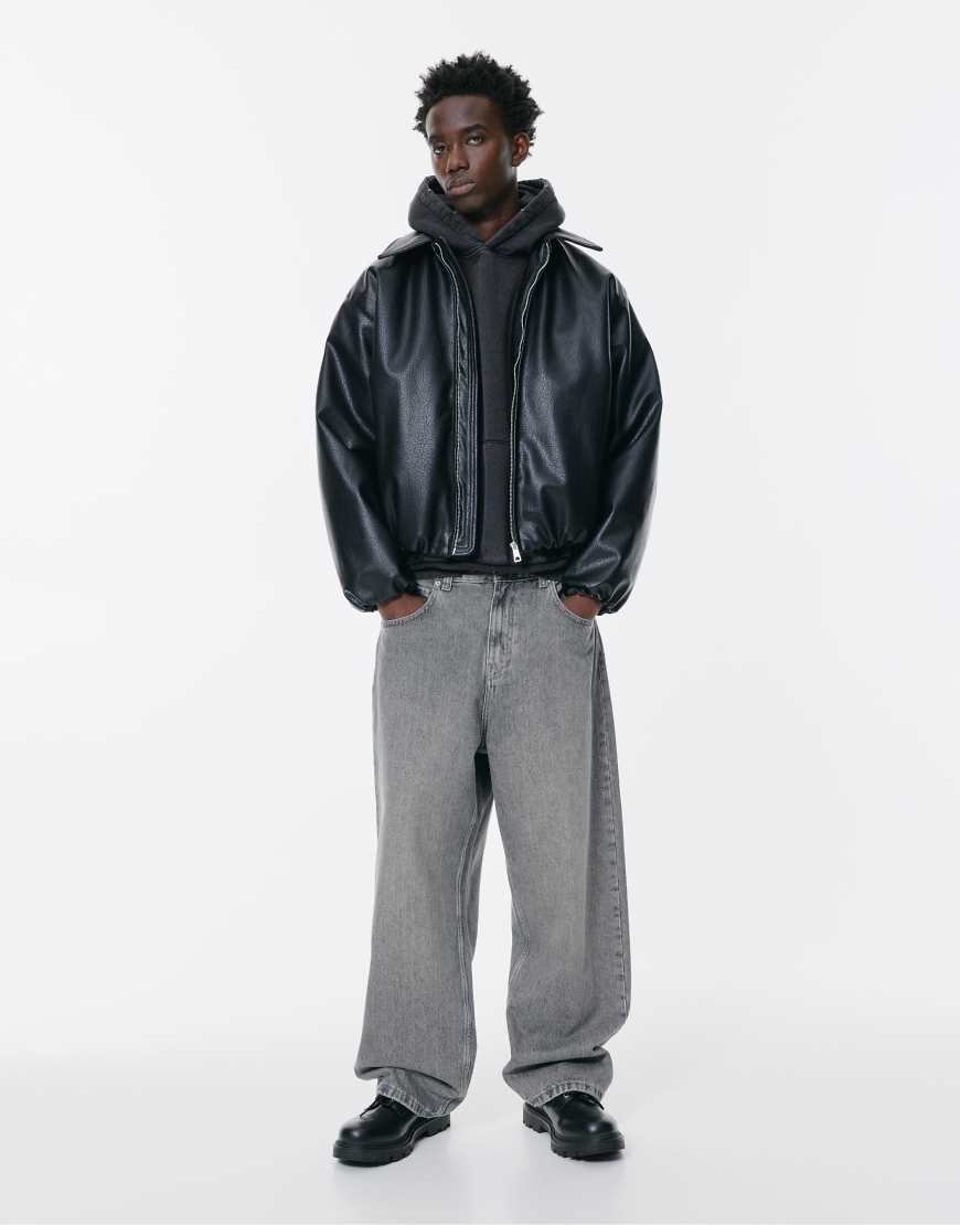 Pull & Bear - Weite Relaxed-Fit-Jeans in blassem Grau von Pull & Bear