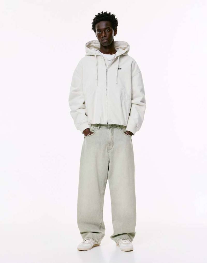 Pull & Bear - Weite Relaxed-Fit-Jeans in grünlichem Farbton von Pull & Bear