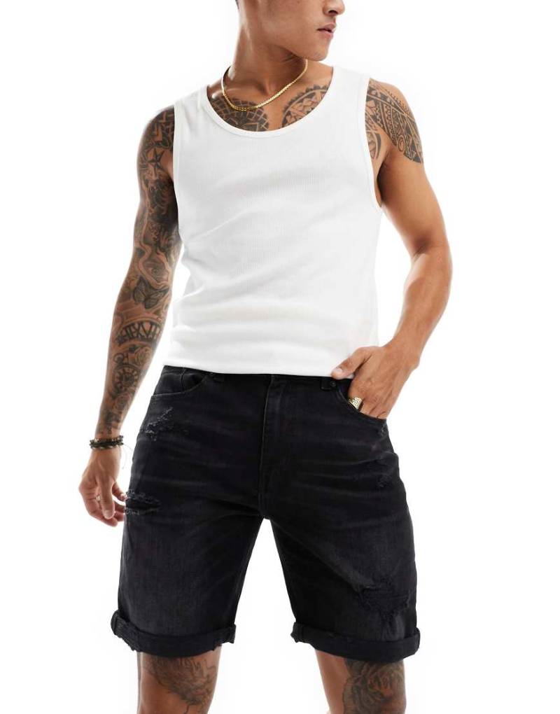 Pull & Bear - Zerrissene Jeans-Shorts mit schmalem Schnitt in verwaschenem Schwarz-Grau von Pull & Bear