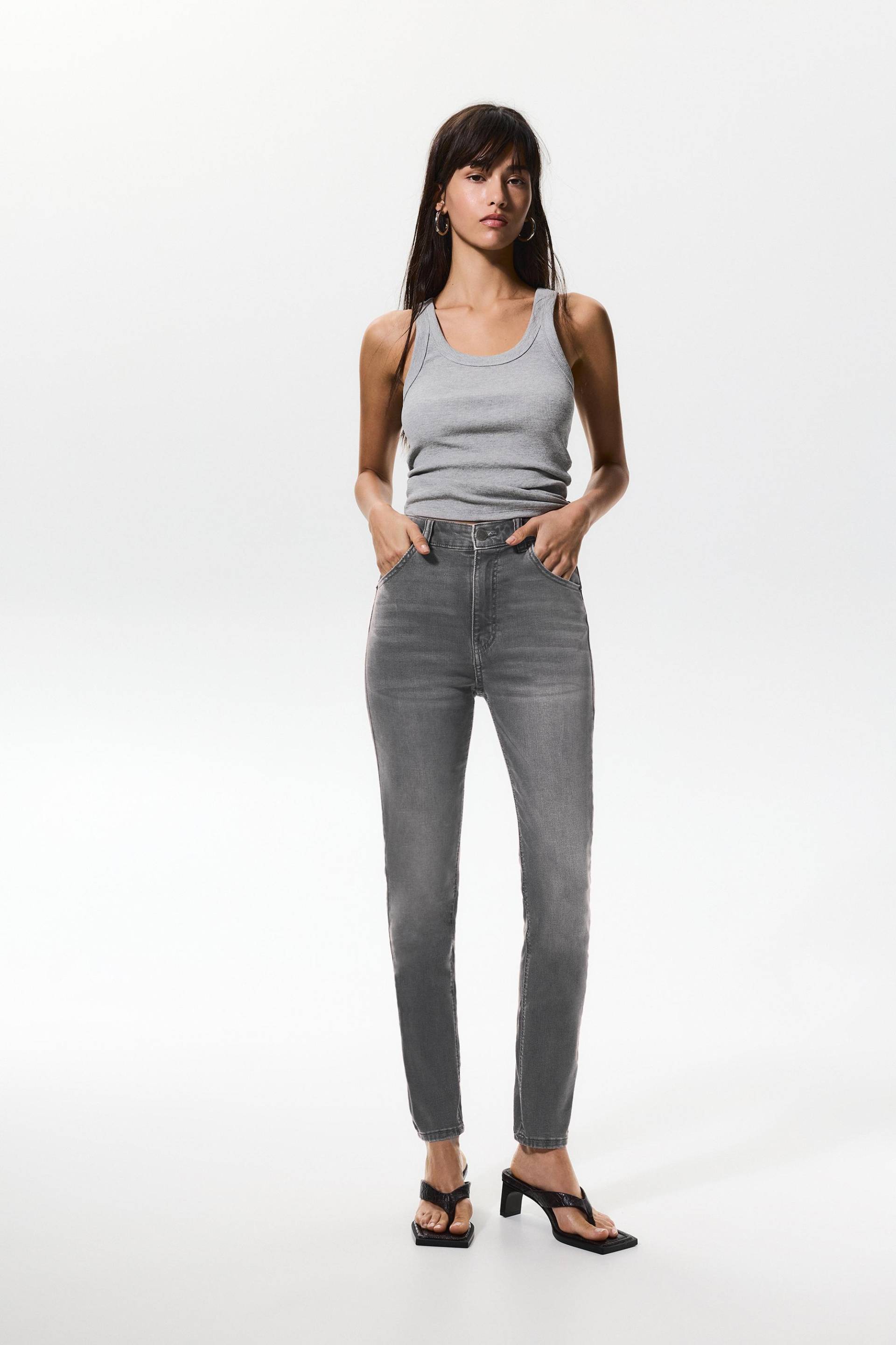 Skinny Jeans Mit Hohem Bund von Pull&Bear