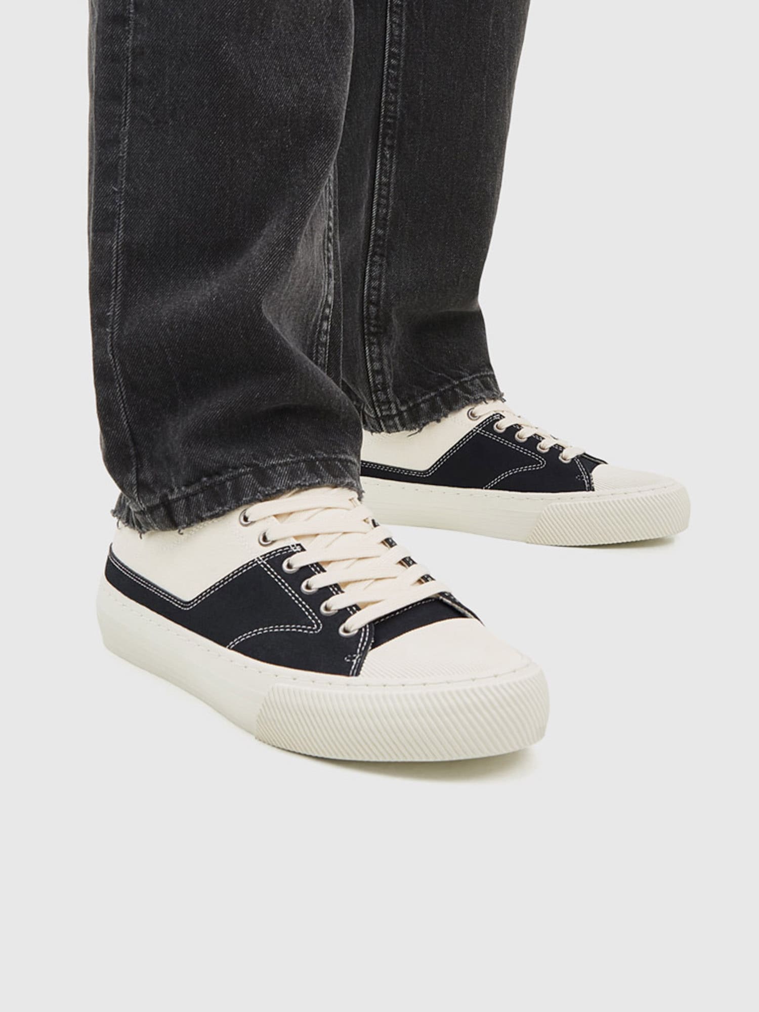 Sneaker von Pull&Bear