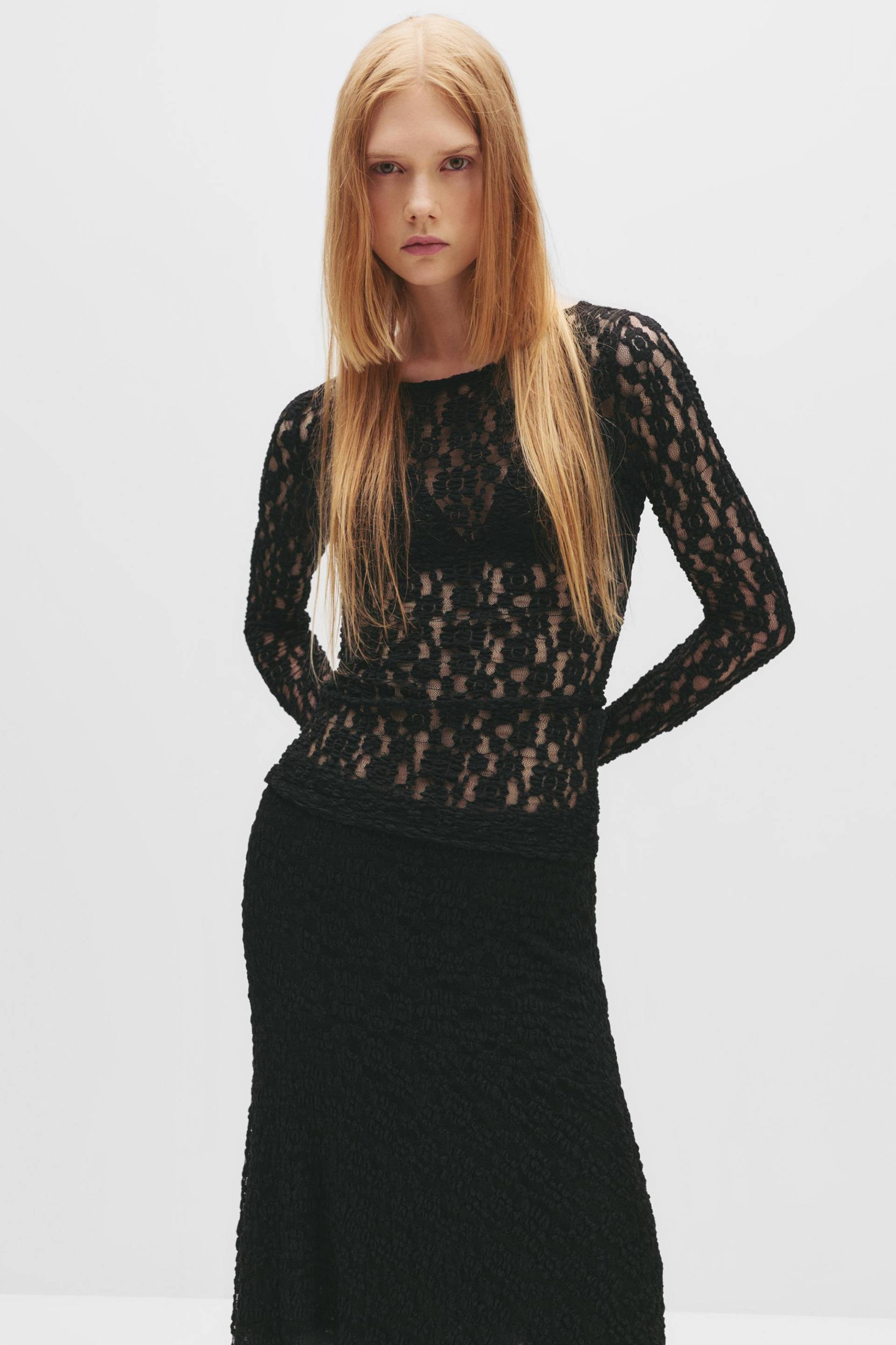 Spitzentop Mit Freiem Rücken von Pull&Bear