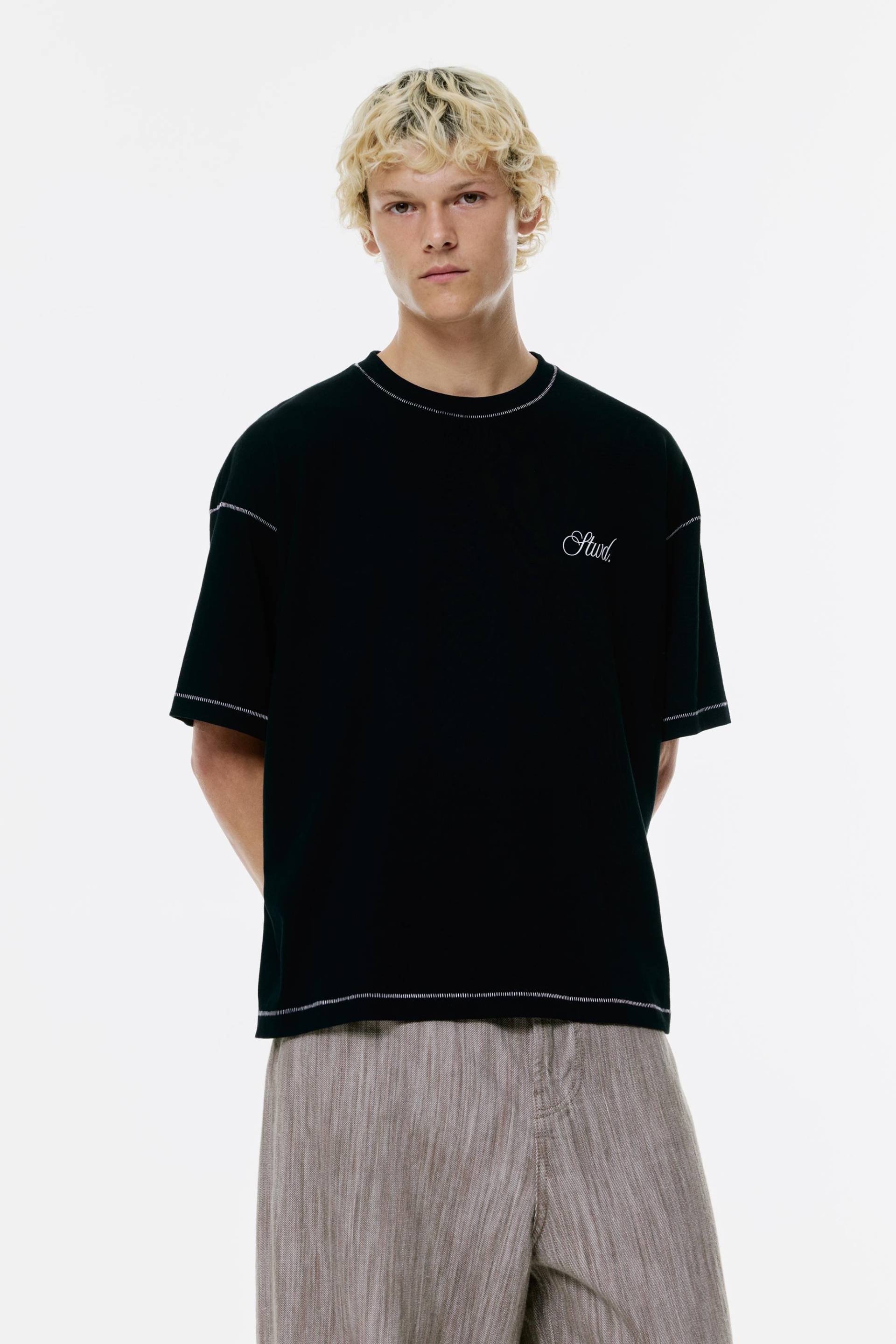 Stwd Studio T-Shirt Mit Kontrastnähten von Pull&Bear