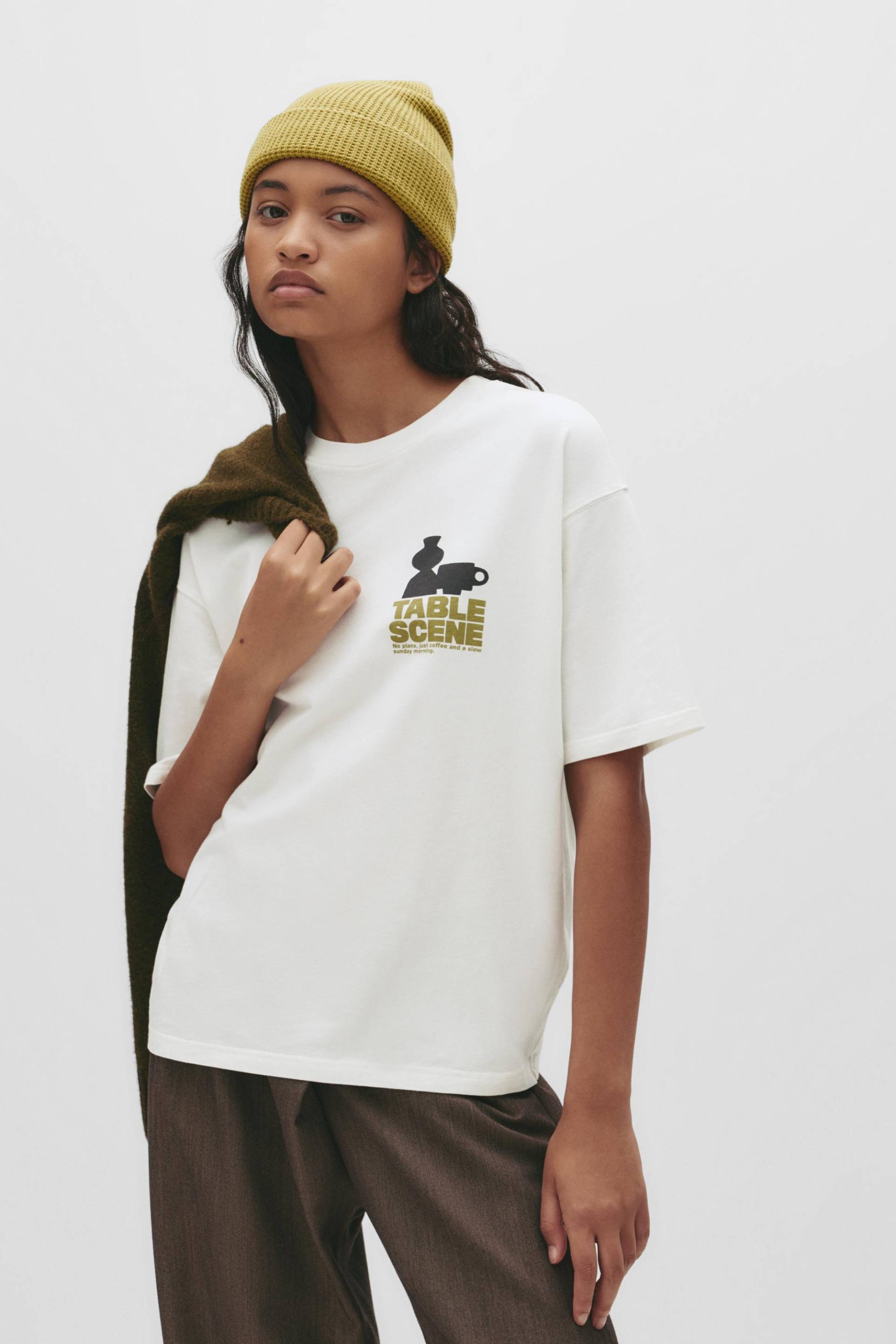 T-Shirt Mit Vasen-Print von Pull&Bear